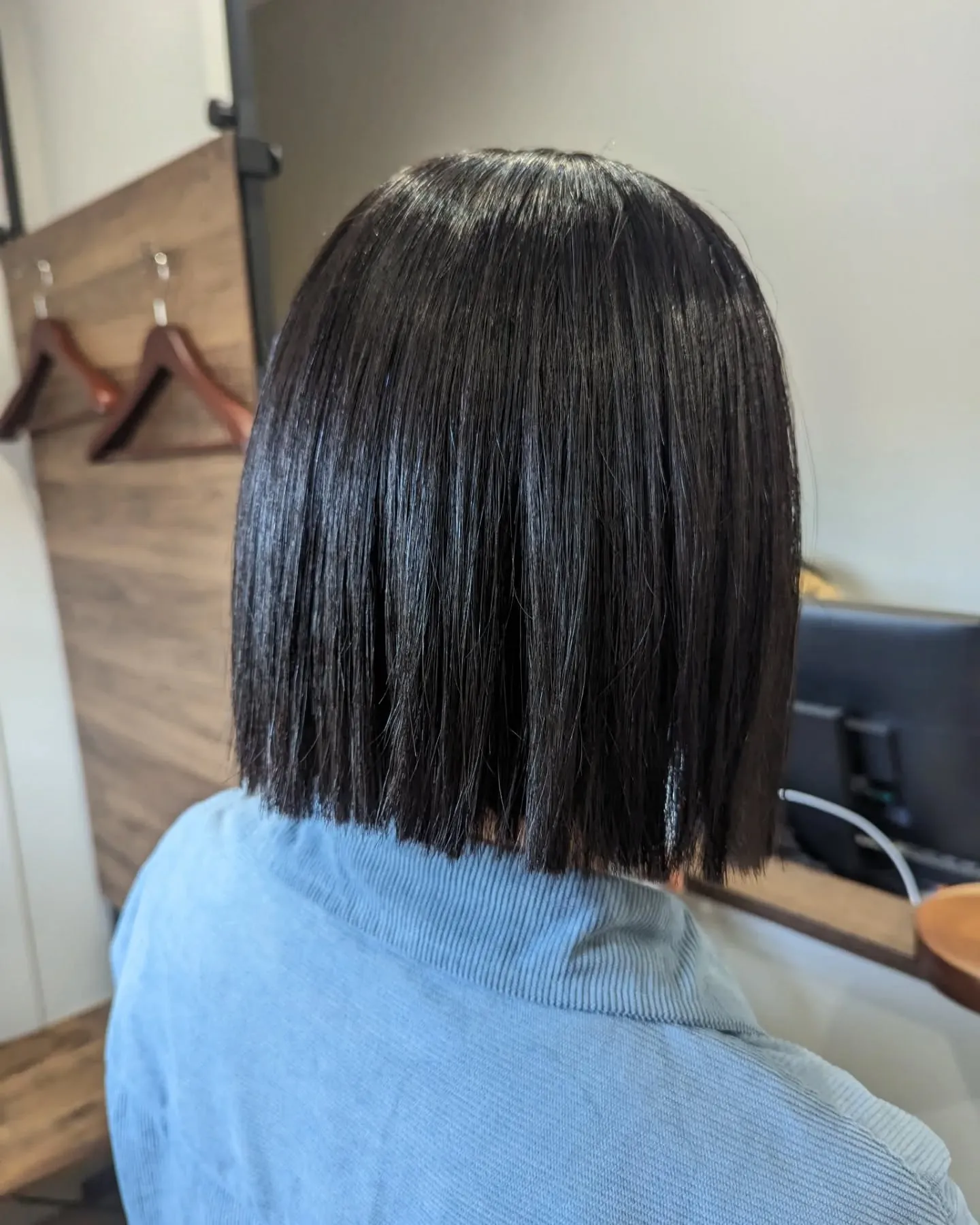 カット　カラー　縮毛矯正　トリートメント